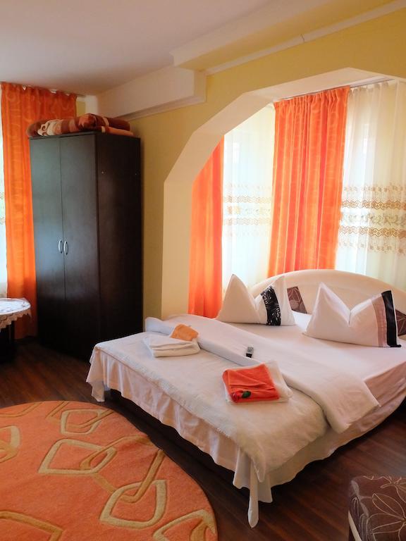 Dupa apa la Razvan Sighetu Marmaţiei Habitación foto